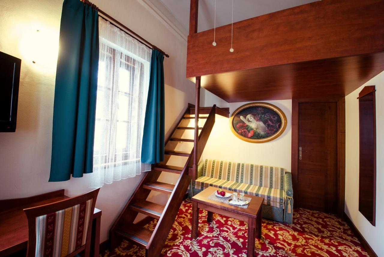 Hotel Fortna Хрудим Номер фото